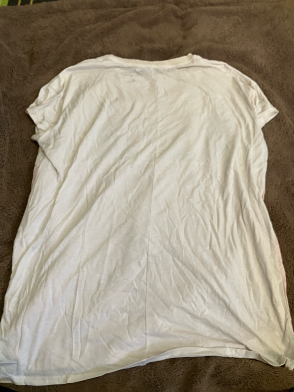 FRIENDS Photo Block Graphic Tee in White and Cream - Picture 3 of 3